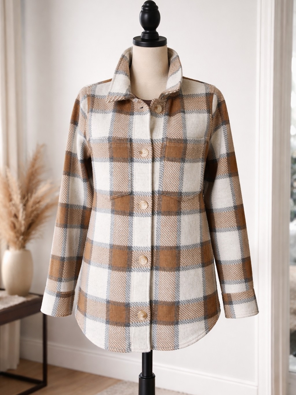 Thread & Supply Cream and Brown Knit Sweater Large